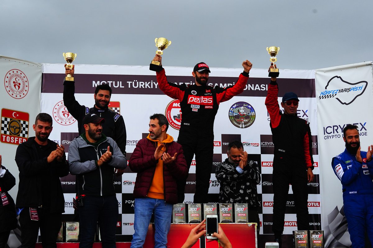 2022 Türkiye Drift Şampiyonası’nın üçüncü ve son yarışı 24 sporcunun katılımıyla TOSFED Körfez Yarış Pisti’nde gerçekleştirildi. ICRYPEX ana sponsorluğunda düzenlenen organizasyonda, sporcuların kapı kapıya mücadeleleri büyük heyecana sahne oldu. tosfed.org.tr/yagmurlu-drift…