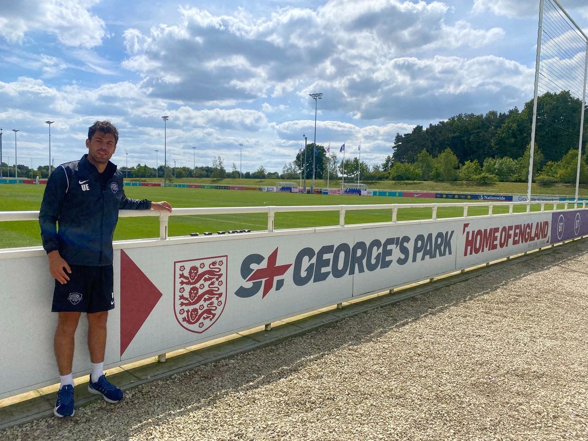 I’m a football coach who used to play professionally for Aston Villa and over in Turkey. I offer 1-1 sessions and also take team sessions too. Please feel free to drop me a message if you have any questions or would like get in touch 🙌⚽️
Thank you