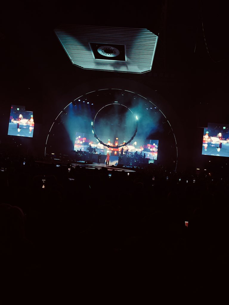 mengonimarco's tweet photo. E se PESARO stasera, stasera, stasera
Suona ancora più forte, più forte

MATERIA (PELLE) è disponibile su tutte le piattaforme 👉 https://t.co/r4mOswIg4p https://t.co/OPEwcYHEln