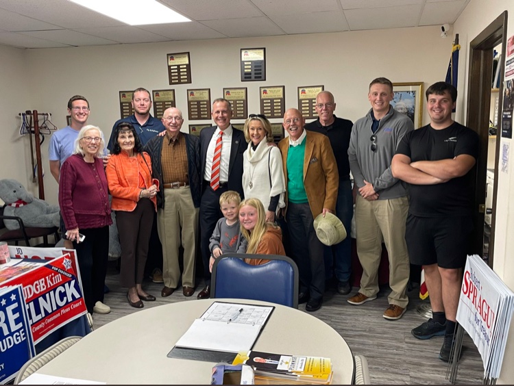 EverhartGop's tweet photo. A wonderful weekend of events and door knocking for our Republican candidates. #LeadRight #OHVictory https://t.co/iiTgJdOW4G