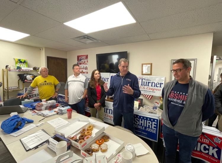 EverhartGop's tweet photo. A wonderful weekend of events and door knocking for our Republican candidates. #LeadRight #OHVictory https://t.co/iiTgJdOW4G