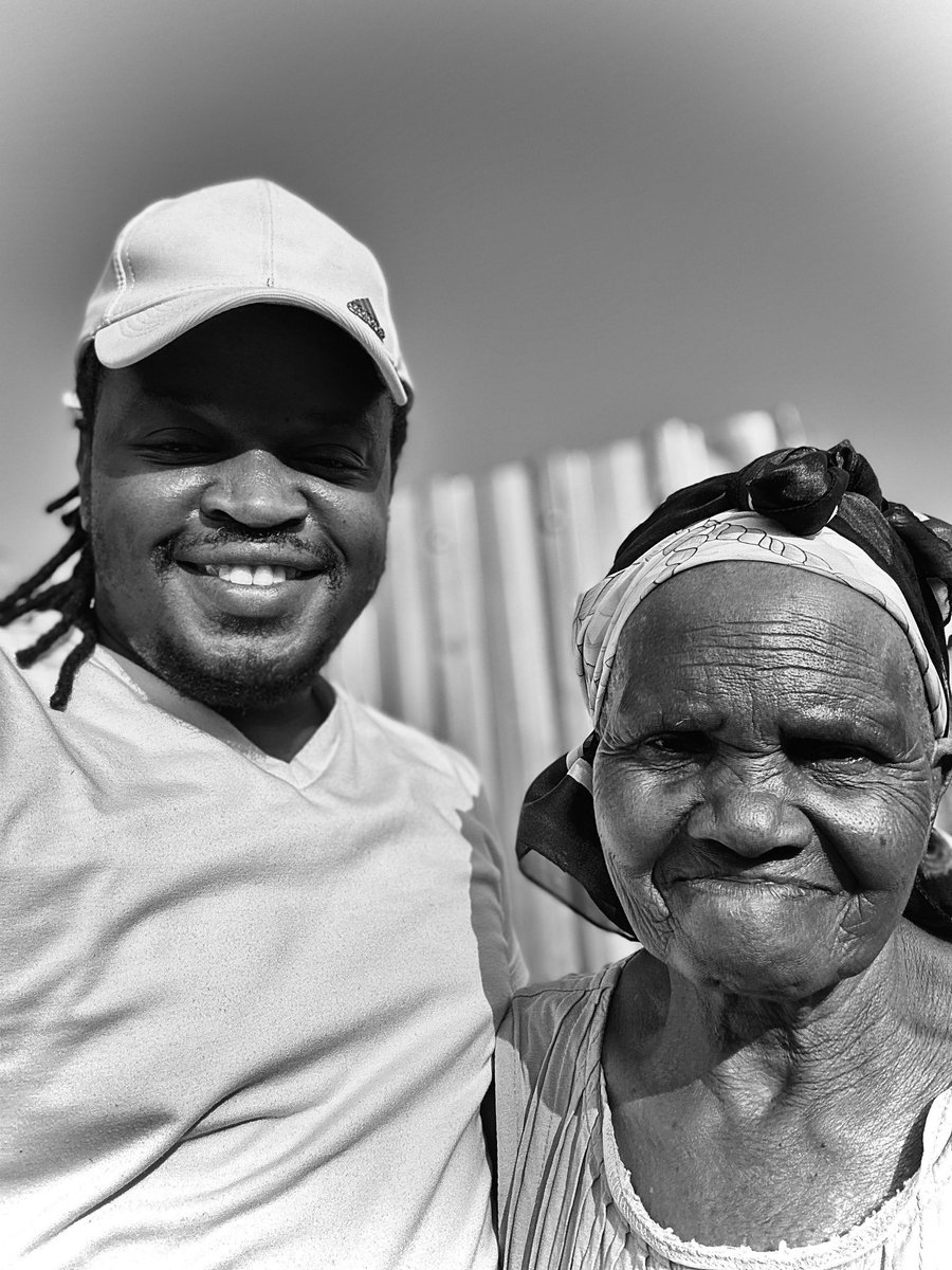 Gogaz vanogato kanda punchines unotoseka chete  Haurambe ,ipapa panga pachinzi ko iwewe Obreezy Mu Congoliz sei usati wane mukadzi uchengeta mazindebvu 😂😂Kwetezvekunyeba