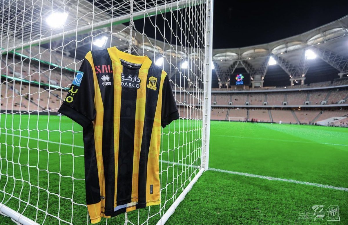 a_fageha's tweet photo. جمهور الذهب 💛🖤
الحمدلله على توفيقه و كرمه .. الف مبروك الفوز 
 
اسعد بتقديم ( 50 ) هدية لكم عبارة عن : 

-20 تيشيرت اساسي للموسم الحالي 
-30 تيشيرت تدريب للموسم الحالي 

رتويت للتغريدة 🔄

وبإذن الله عودة اقوى للعميد 
بعد فترة التوقف 💛🖤

#الاتحاد https://t.co/uLXRAEXmDF