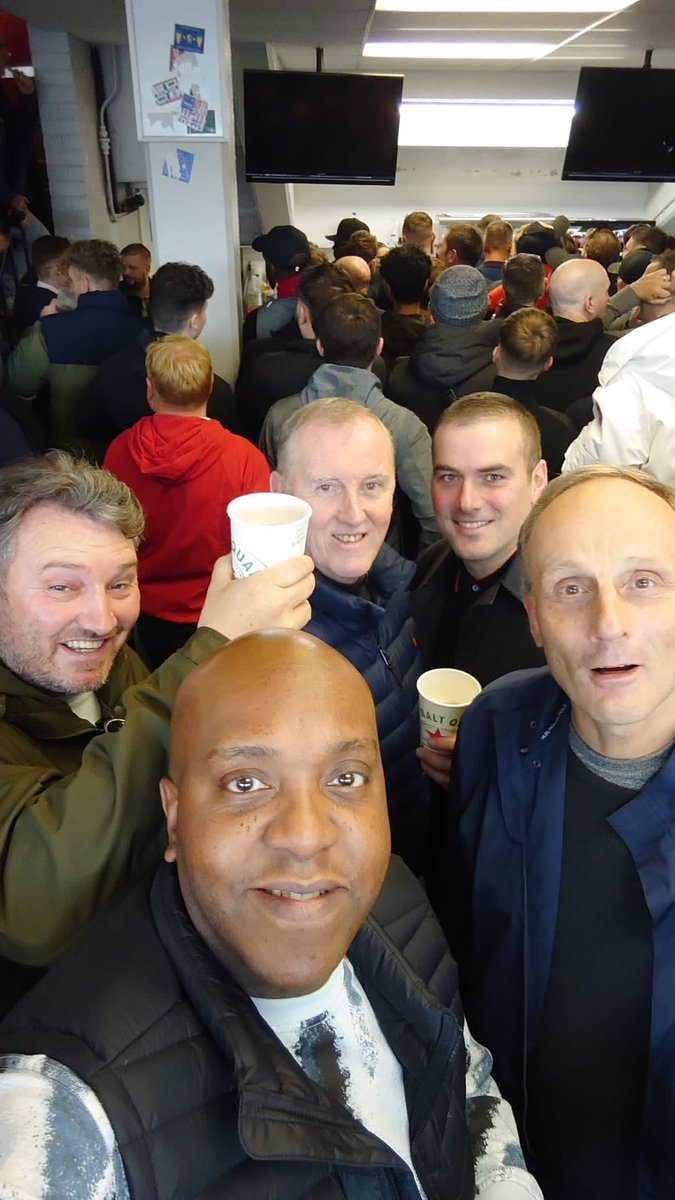 pecky26's tweet photo. What a day following The Arsenal https://t.co/fHfR6RLPGr