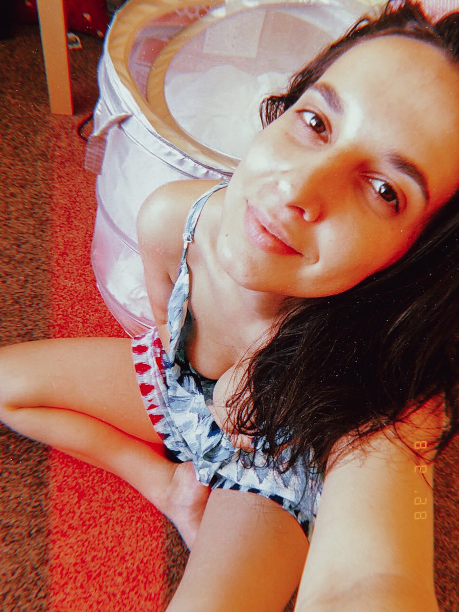 MichaelavdZ's tweet photo. Hey Twitter, it has been a while, but I'm back after traveling my ass off!! #selflove #loveislove 
Ik ben weer beschikbaar voor 1 op 1 gesprekken. Heb je daar behoefte aan neem contact met me op! https://t.co/V59RKVYQGr