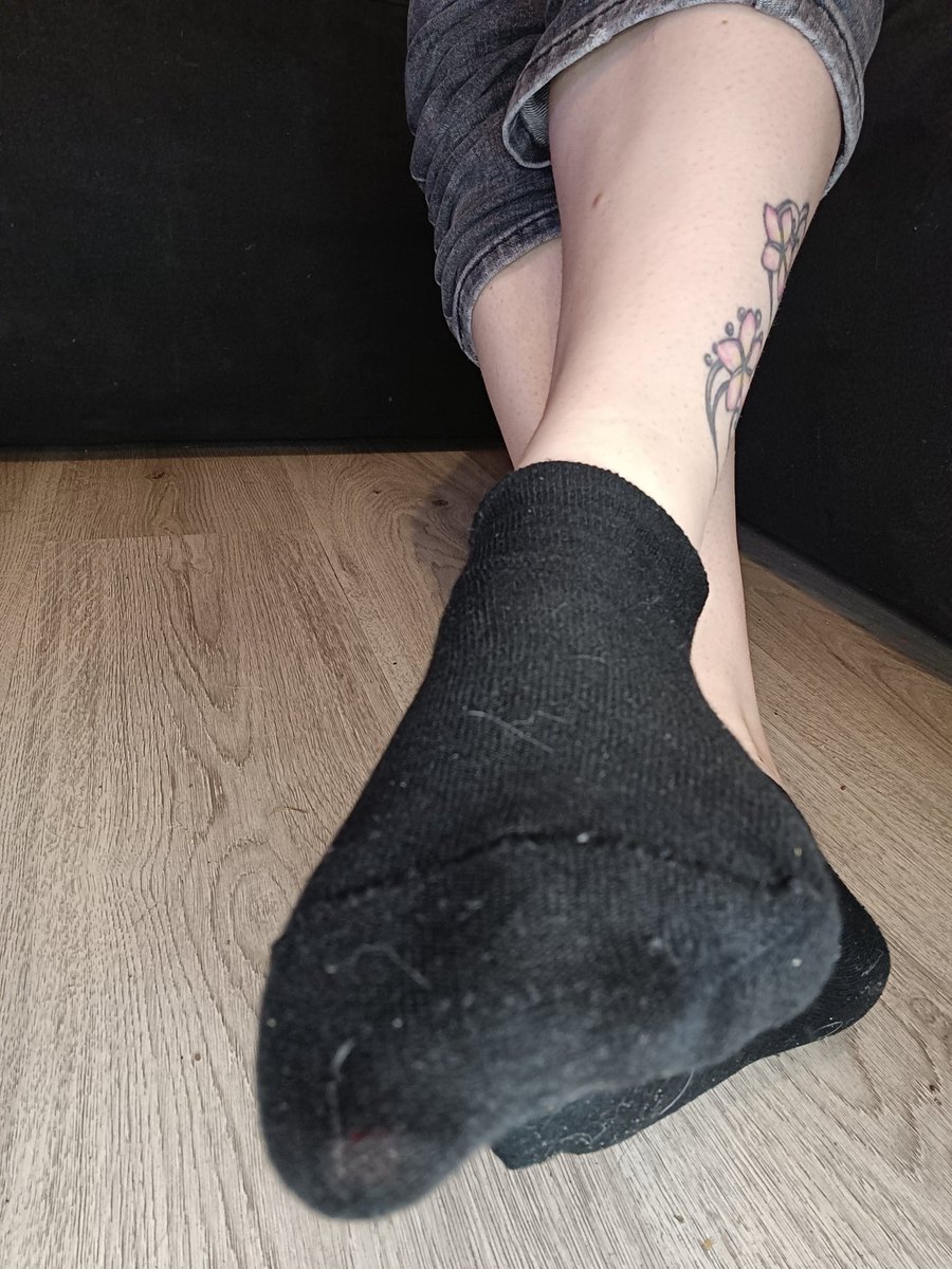 xGoddessofpower's tweet photo. While you're sucking the sweat off my socks.. buy everything from my throne Wishlist❤️‍🔥

https://t.co/NsVMJZQUeQ https://t.co/tDJsaK5gLV