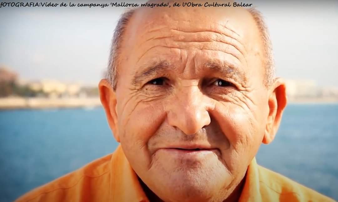 HA MORT L'ACTOR BUNYOLÍ RAFEL RAMIS.
El bunyolí Rafel Ramis Colom, actor de teatre, cinema i televisió ha mort avui.
Ens acomiadarem d'en Rafel així com a ell li hagués agradat.
DEMÀ DILLUNS DIA 17 ENTRE LES 16H I LES 18 H AL CEMENTERI DE BUNYOLA
Gràcies per tot Rafel