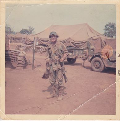 JBHertz's tweet photo. @WestPoint_USMA @CBSSportsNet @USArmy @4thInfDiv @secrmy 4th inf 2nd Batt. 8th inf. Central Highlands Pleiku, Vietnam. reinforcing forward base camp. https://t.co/j3nHZ8yhlf