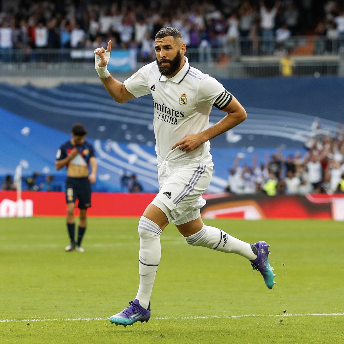 _BeFootball's tweet photo. Blanc est le Classico, d’Or est le Nueve. 🔥🏴‍☠️ https://t.co/P38z3scVCv