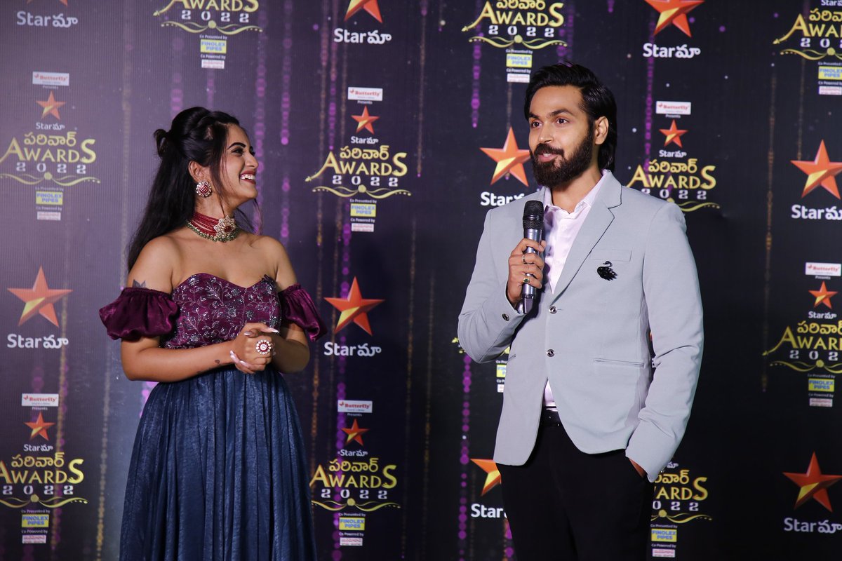 ActorMaanas's tweet photo. I am extremely elated to share the stage with @iamnagarjuna Garu. He was awarded a worthy prestige of "King of Entertainment Award" by Maa Parivar Awards.

Do watch @StarMaa parivaar awards.

@VJSunnyOfficial @anchorravi_offl @Sreeram_singer https://t.co/5bilH36kz5