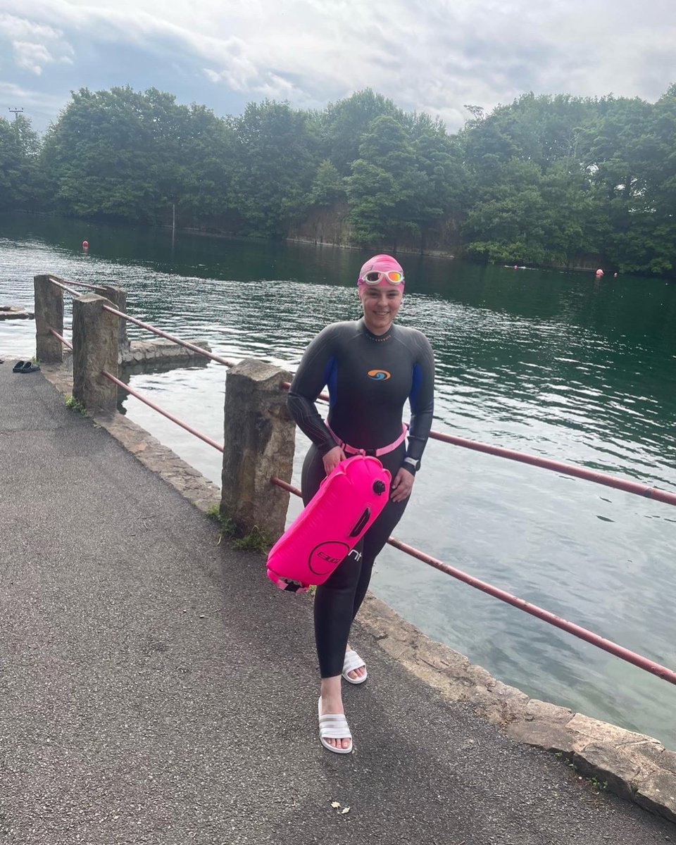 Training plan starts tomorrow, these 5am alarms before work are going to be a killer 😭Training towards coniston (5.25 miles) Ullswater (7.5 miles) and windermere (11 miles) end to end swims next year #SendCoffee going to be tough! 🏊🏼‍♀️💪🏼 #openwaterswimming #marathonSwimming
