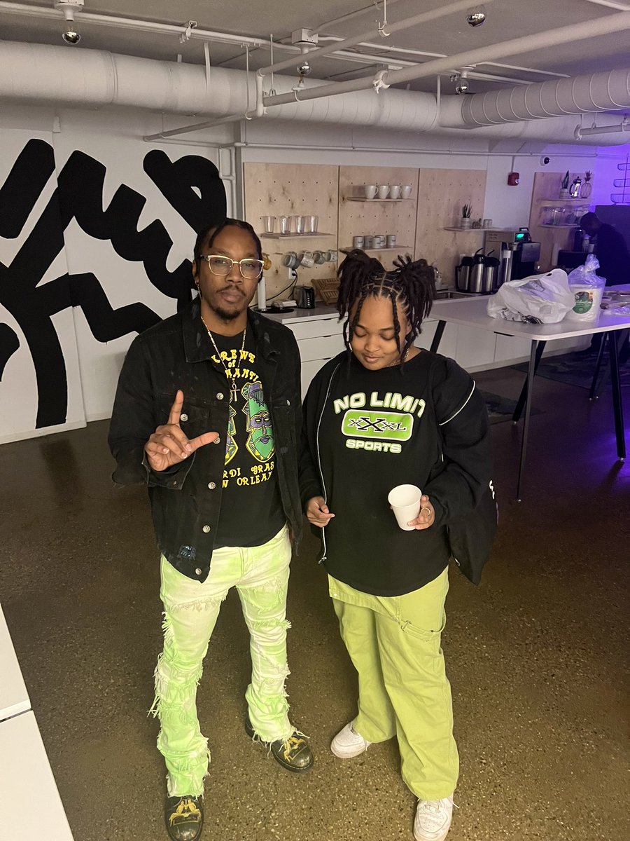 GRLKRASH tweet media