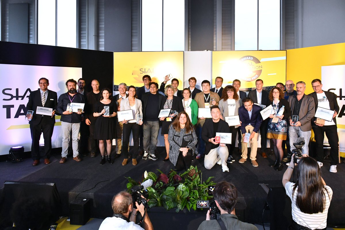 Time to connect with the future! 👏🏆 Have you met our SIAL Innovation laureates ? 
🥇Zalg for their Io'dés product (Hall 5A-Stand M074)🇫🇷
🥈Make Me More for their Fresh frozen wolffia (Hall 5B-Stand N119) 🇹🇭
🥉Taragüi and their Kit Mate 1st experience (Hall 5C-Stand F059)🇦🇷