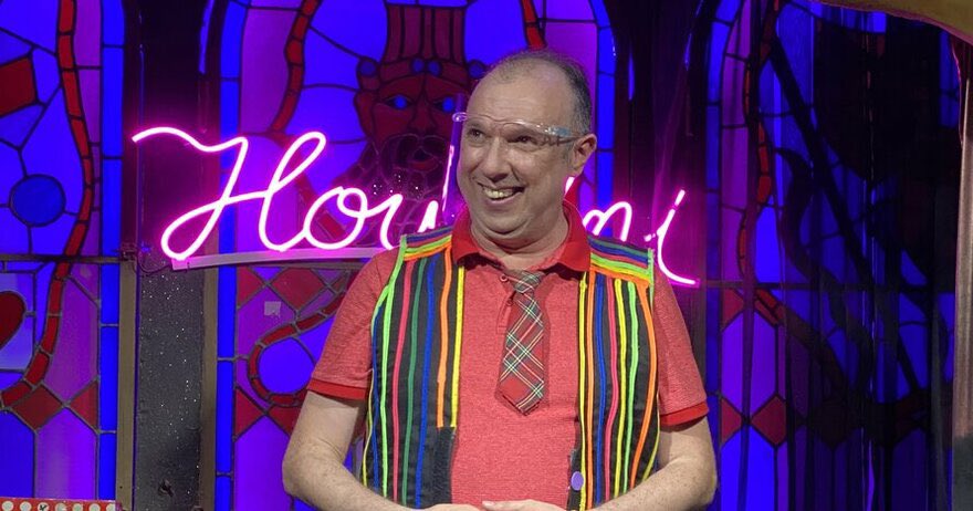 Arsenio, un aplauso de tus amigos que te admiran de aquí al cielo. Espectáculo hasta el final. Sonrisas de verdad y mucha imaginación. Muchas gracias por darnos tanto, todo. DEP. #varitarota