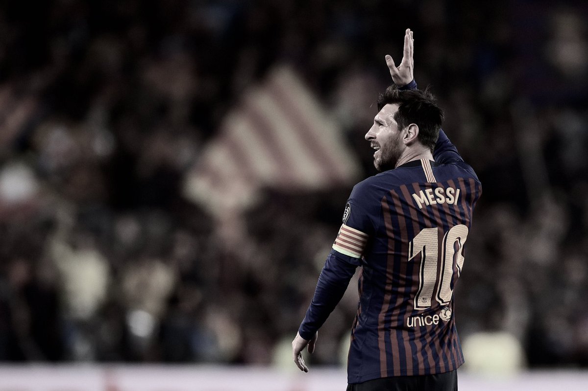 En las culturas de los reinos, la traición al rey trae una maldición sobre el reino.