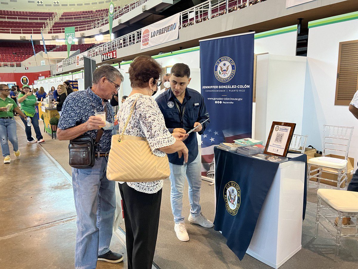 Jenniffer's tweet photo. Mi staff sigue hoy en la feria #PRSaludable en el auditorio Juan Pachín Vicens de Ponce hasta las 3:00 p.m. Estamos para ayudarles con
gestiones con las agencias federales. https://t.co/8mKhSsOkQe