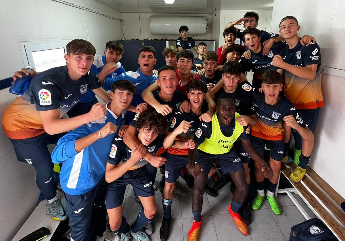 📋 Resultados #CanteraPepinera

✅ Victoria del 𝗝𝘂𝘃𝗲𝗻𝗶𝗹 𝗖
👉 2-3
🆚 <a href="/CDCanillas/">CD Canillas</a> ‘B’

👟💥 Marcaron GOL:
⚽️ Rojas
⚽️ Notario
⚽️ Luis 

🥒 𝑰𝒏𝒗𝒊𝒄𝒕𝒐𝒔 y colíderes con 16 puntos ✌️