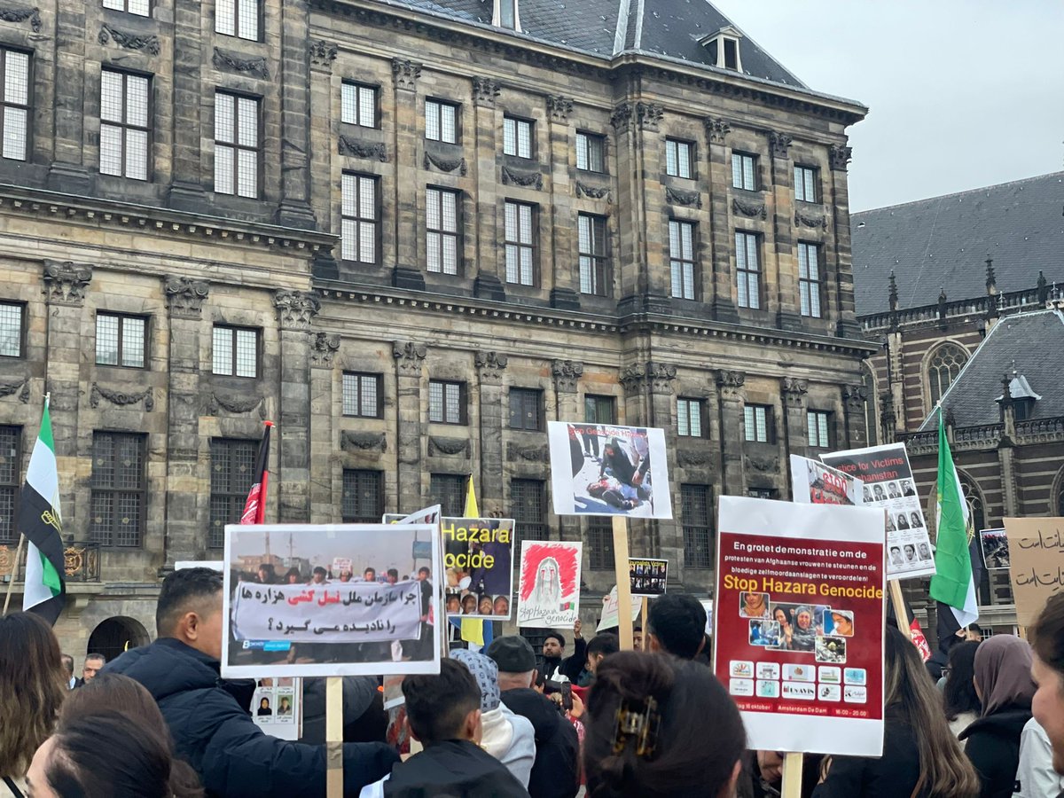 Moni21199's tweet photo. Today’s protest at the Dam Square Amsterdam - The Netherlands

The StopHazaraGenocide demonstrations still continue bringing numerous people to the streets screaming for justice and to raise the topic of the Hazara Genocide to the Dutch Parliament! 

#StopHazaraGenocide https://t.co/HxyNf9Rvda