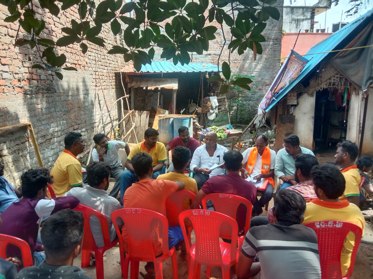 ApThiyagarajan's tweet photo. #Puducherry #Oussudu #Mandal booth 1 &3 meeting held on 16/10/2022 Sadurapet @BJP4Puducherry @BJP4India @AKSaiJSaravanan @narendramodi @blsanthosh @BlrNirmal @RSSorg @annamalai_k @arjunrammeghwal @BJP4TamilNadu https://t.co/9gWkIV2IKA