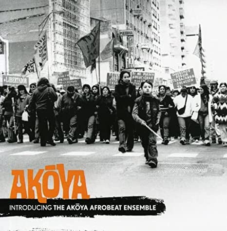 africapachanga's tweet photo. Músicos que estuvieron en el especial #Felabration2022 de #AfricaPachanga: el nigeriano Adedeji, que vuelve al #afrobeat de raíces de los años 70, y Kiala haciendo una magistral versión de un tema de Fela Kuti. Y los Akoya Afrobeat de New York. Aquí están https://t.co/wGptiNFrtG https://t.co/dbwsa9sAEG