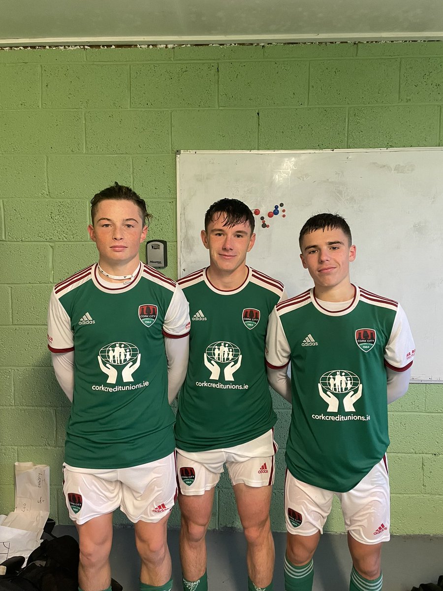 CorkCityFCAcad's tweet photo. Well done to our U15 side who had a fantastic 5-1 victory over UCD this afternoon in horrific conditions !

Goals from Matthew Murray, Matthew Moore (2) and Ryne Bargary (2) ⚽️

The lads now head to the final day of the season joint top of the league 👏🏼

#CCFCAcademy | @CorkCUs https://t.co/NsPAPvRtX1