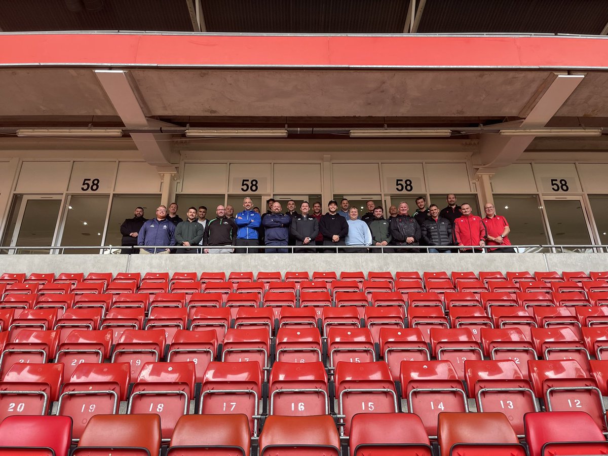 Breezey_boy's tweet image. Day 2 of the @WRU_Community Level 3 completed at the Principality Stadium today ✅

Massive thank you to guest deliverers Dr Danny Milton and Richard Kelly for facilitating two excellent modules 🔥🙌

#Attack #Lineout #SkillAcquisition #Observation