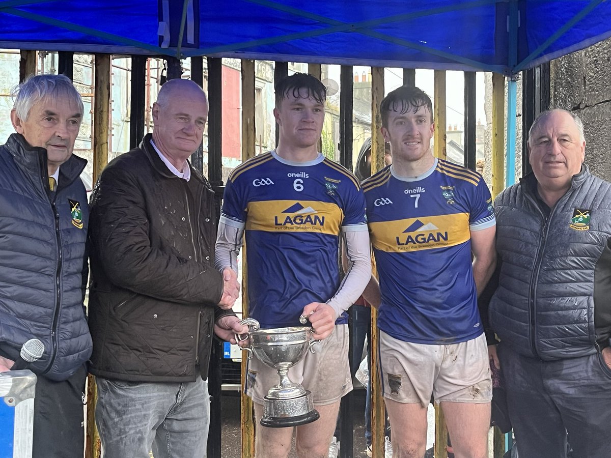KilshannigGAA's tweet photo. What a fantastic win! Thanks to L/C Gaels for a great game in hard conditions. Congratulations to the players and management on bringing the 1st Junior A Hurling North Cork title to Kilshannig💛💙 Kilshannig Abu 🇺🇦 https://t.co/AtrIGHfCd6