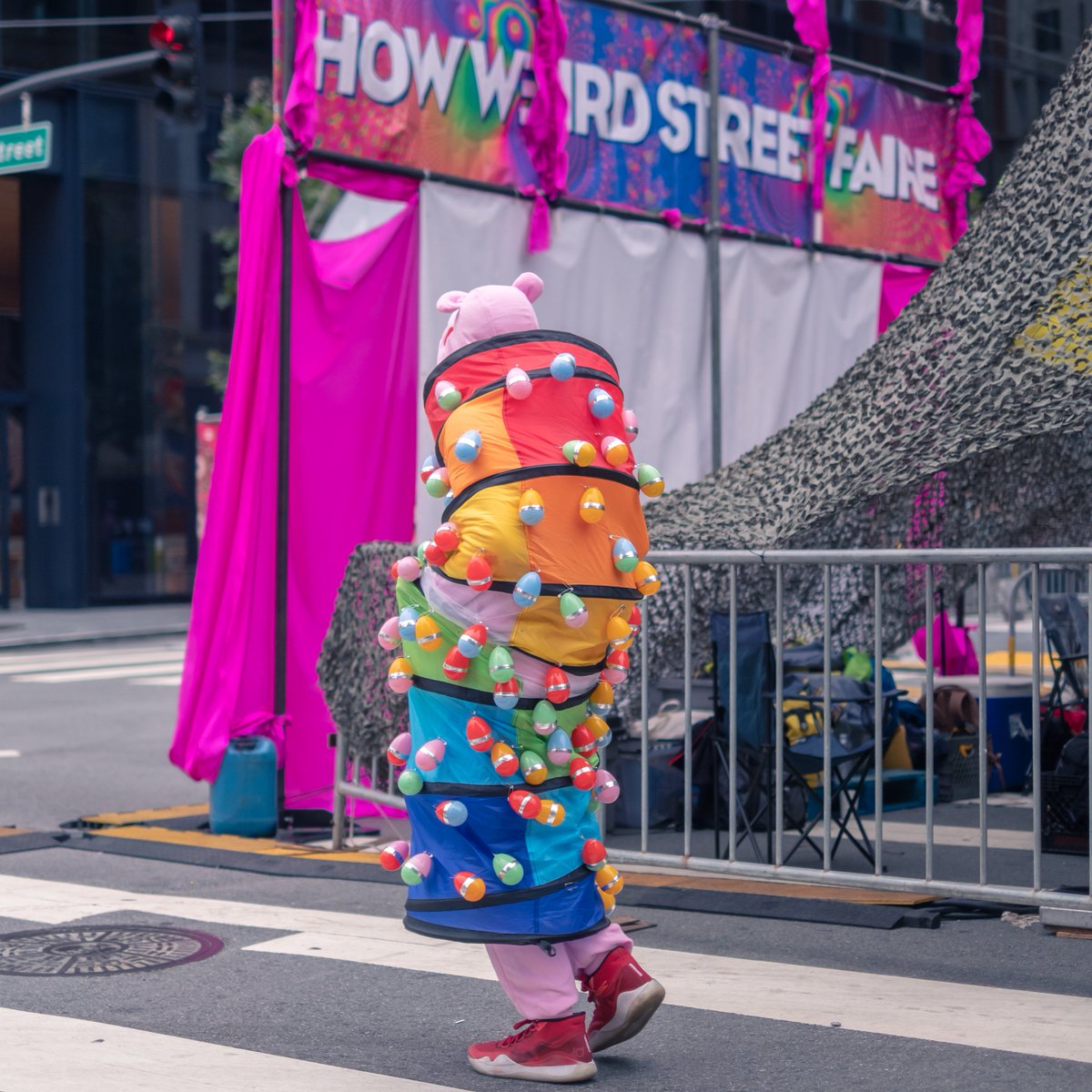 bhautikj's tweet image. Was fun running into the usual gaggle of photo nerds at @HowWeirdSF  yesterday 🙂 See you dorks in SF on the next trip!