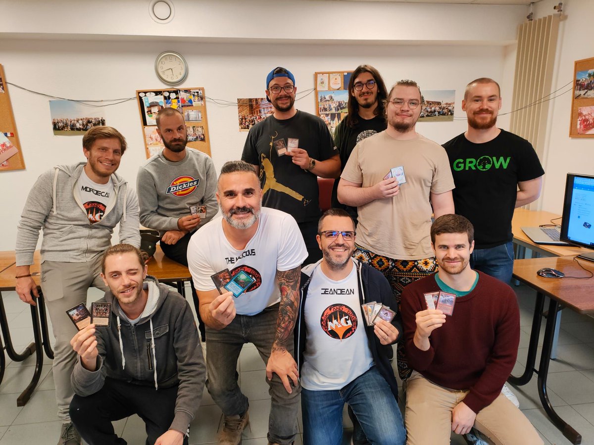 MagicandGames34's tweet photo. 2eme Tournoi DC, 14 joueurs présents, un super journée, merci a tous!! #MTG #DuelCommander #MTGDC #MagicTheGathering https://t.co/gct4z3UGmN