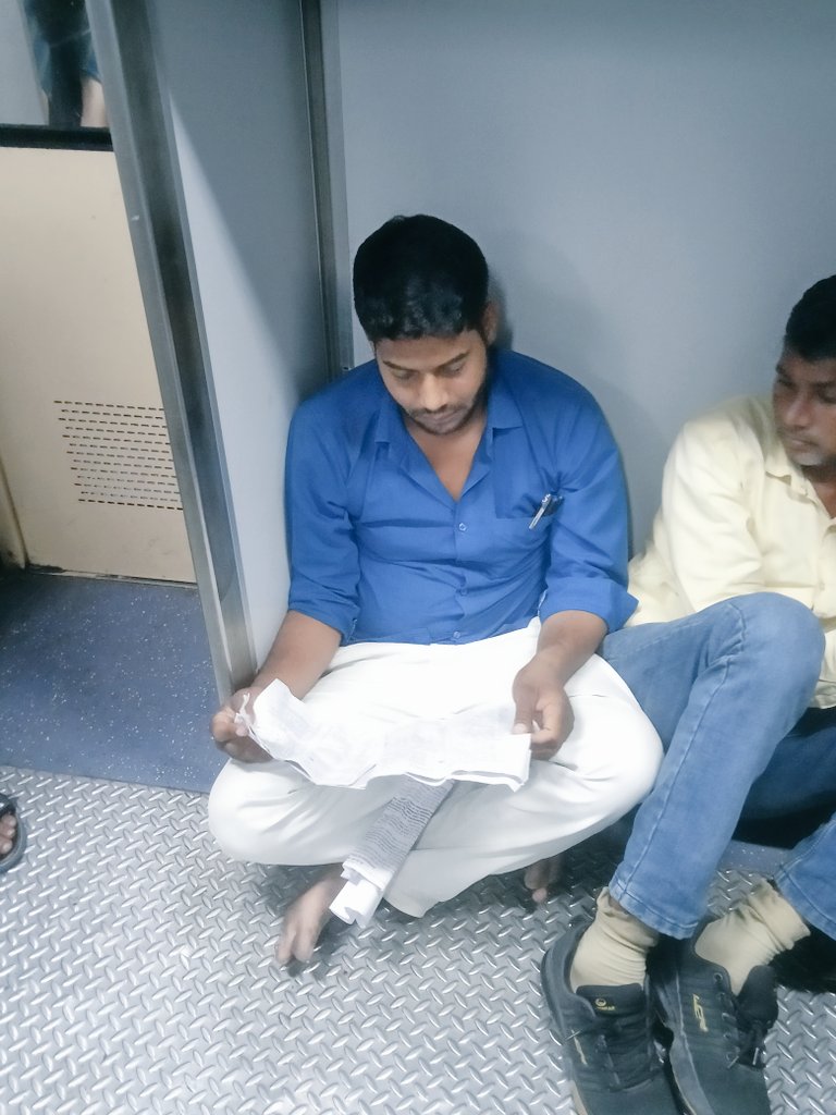 Sunil_AUSU's tweet photo. #upet #UPPET #rahulghandhi
#narendramodi #priyankgandhi #Yogi #pmo #akhiIeshyadav #cmyogi I safely returned to my home ...but who take the responsibility who are suffering and struggling during uppet exam. https://t.co/rfXh7DbB7j