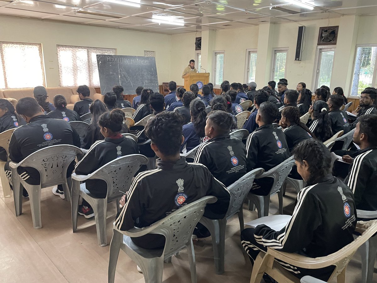 007Aryandubey's tweet photo. @_NSSIndia National adventure camp manali 2022 ⛺️ camp activities some pictures and photos day three ..
#Day_3
#adventure_camp @NssChhattisgarh @nssabvuCG @SamarendraS21 @NSSRDBhopal @askabir_ @manojsinha812 @YASMinistry @NisithPramanik @ianuragthakur @PMOIndia https://t.co/Jb6qZ9VcRw