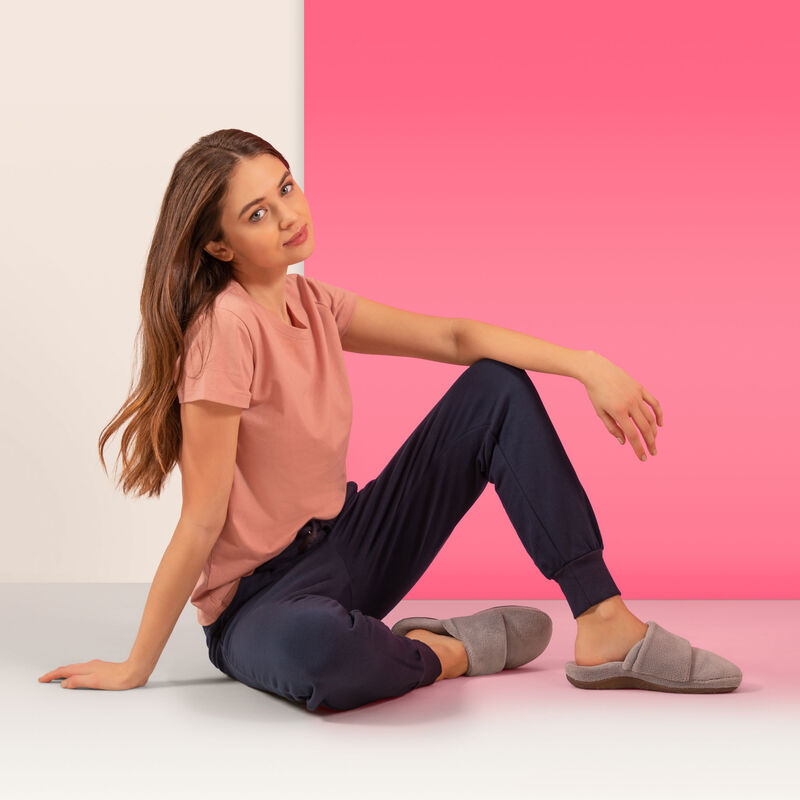 SoundFeet's tweet image. The Aetrex Mandy is perfect for keeping your feet warm and cozy as the weather cools off!
#aetrexsb#archsupport #showoffyoursoundfeet #slippers #obx #shopsmall #greenville #edenton