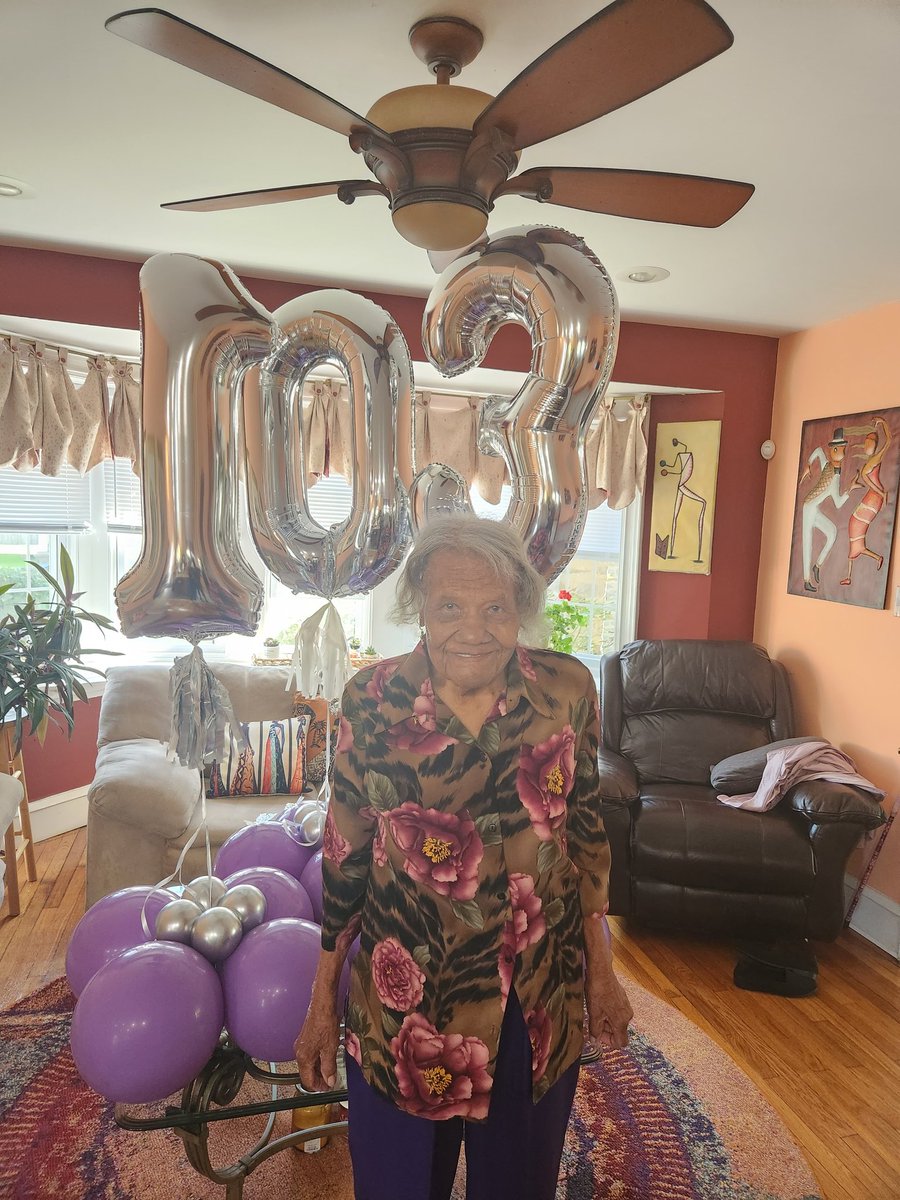 TaraMT3's tweet photo. Celebrating my mommom as she turns 103.
Such a blessing https://t.co/qc1gQN2hgP