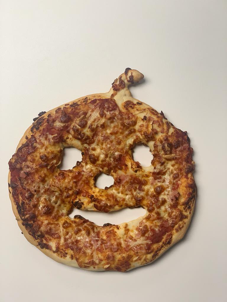 chefsworking's tweet image. COCINA PARA NiÑ@S 🧑🏻‍🦱🧒👧🏻 HALLOWEEN 🎃 2,3 y 4 NOVIEMBRE. 
Horario 10:00 a.m. A 13:00 p.m. ¡ULTIMAS PLAZAS! 
🧛🏻‍♂️🧛🧛🏾‍♀️🧝🏻‍♀️🧙‍♂️ 
#cursococina #cocinaniños #hallowen #niñoscocinando #masterchefjunior #escueladecocina #chefsworking