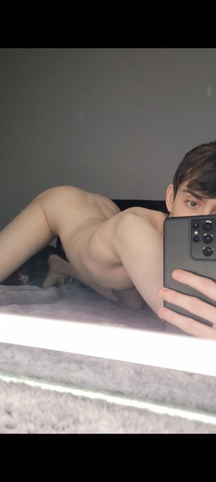 Come cuddle? 🥺💕 https://t.co/HhsvYAiCOb