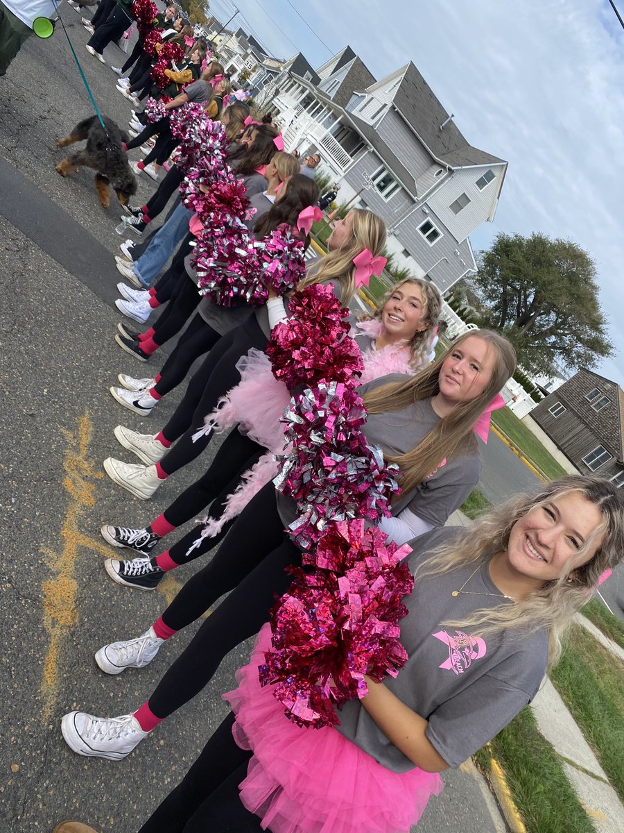 JDbeachteach's tweet photo. Point Beach was well represented at today’s walk 💗💗💗💗💗💗💗💗💗💗💗
#PointBeachCheer #PointBeachFootball #MakingStridesWalk #inOctoberwewearpink #WeRBeach #BeachAtOurBest @AntrimSchool @NaGrosshandler @cwilsonPPBHS @ptbeachsuper https://t.co/xOkvKaO9No
