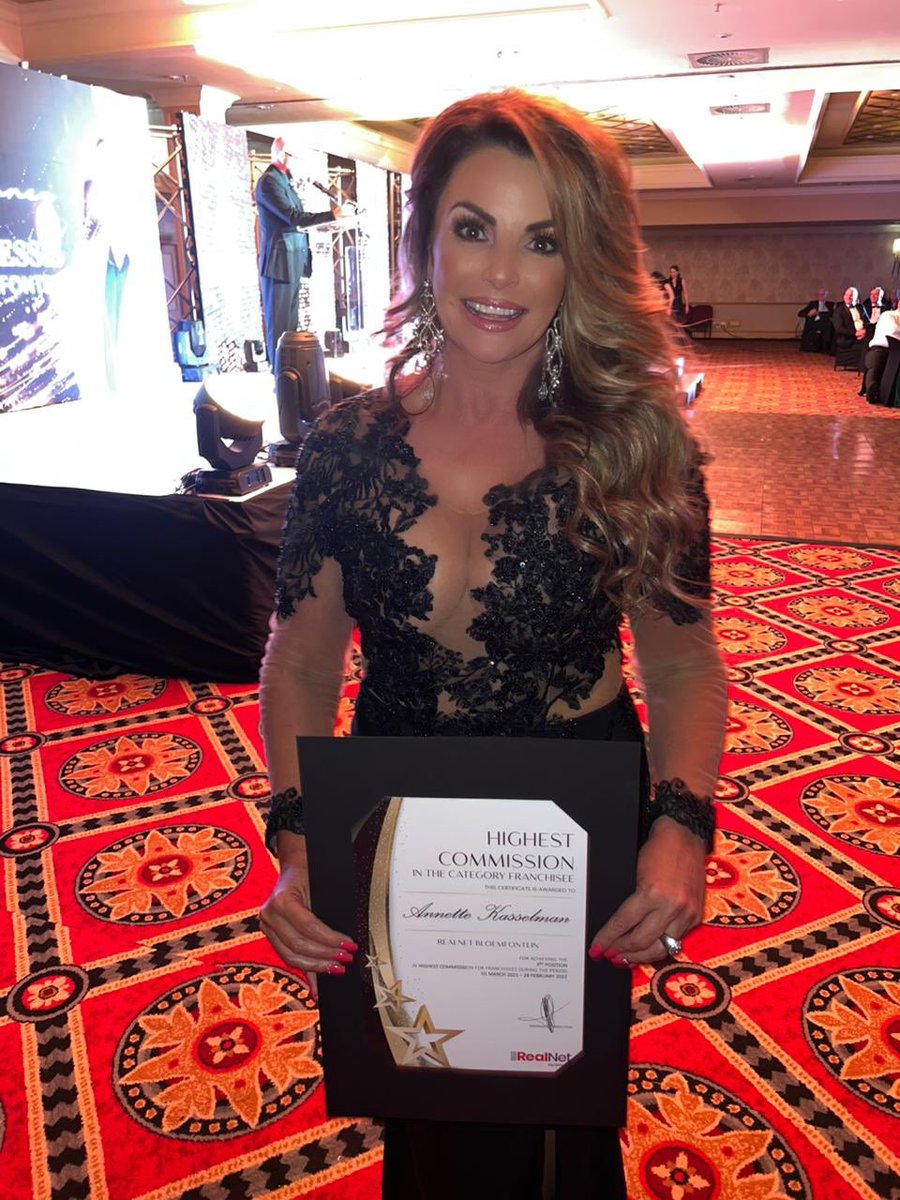 AnnetteMrsSA's tweet photo. #realnetproperties National #starawards
Super #grateful to all my #clients #family and #friends who made this possible. All #glory to God for answering #prayers and always #providing and for #blessing me! #bloemfontein
#connectingheartsandhomes #callmefirst #realtor https://t.co/kZV5db2t9h