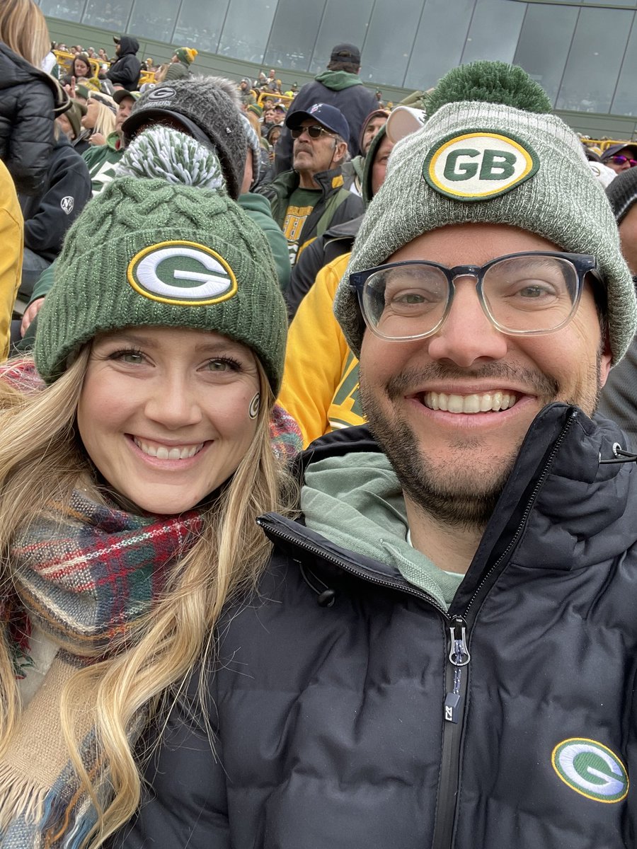 #getloudlambeau