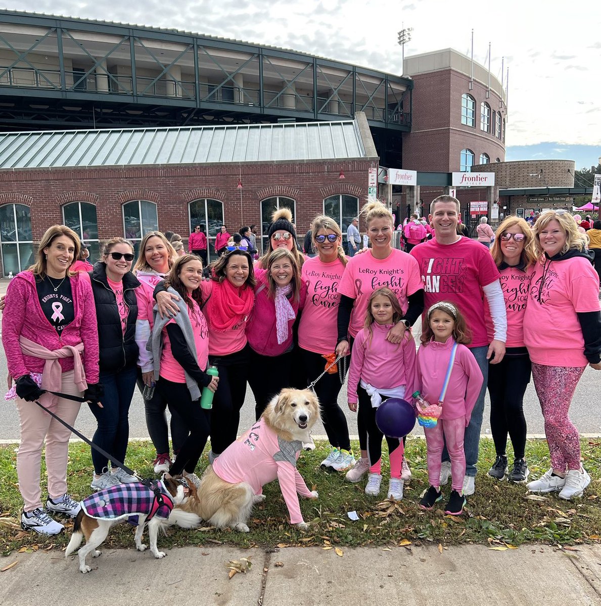 DavidRussellEdu's tweet photo. Had a great time at the breast cancer awareness walk with colleagues from @LeRoy_Knights and @LeRoyWSS in @CityRochesterNY today!! #makingstridesrochester #makingstrideswalk https://t.co/rpywxKkDry