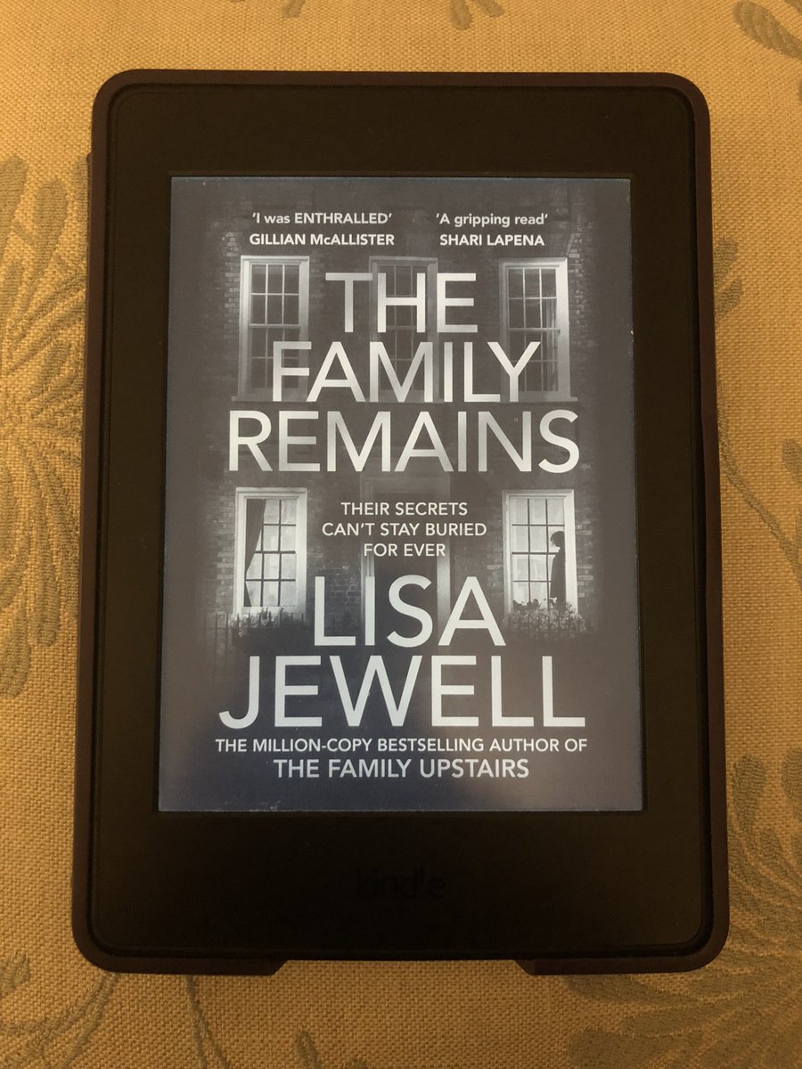 Weekend reading. @lisajewelluk is literally always insanely gripping. So good. 👌