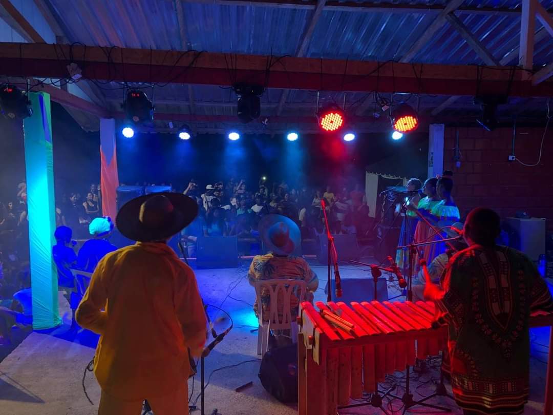 #Festividades #Buenaventura ||

Así se vive desde Juanchaco🏝️ el festival Marimba y Playa ⬇️, locales y visitantes disfrutan de los mejor del Pacífico colombiano 💛💚