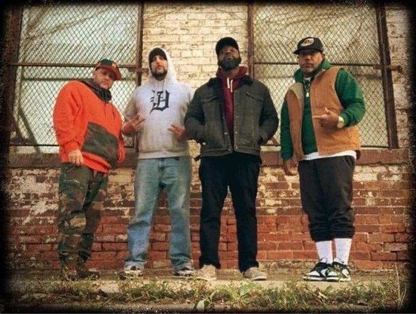 FiltheRecords's tweet photo. Something’s coming.
Stay Tuned.
@illogik78 @SwigzSinatra @finaledet313 @ApolloBrown 🎥🎥🎥🎥🎥 #TheGood
#FocusRecords #filthēanalects 💥
#DOEMFILTHĒ
#vinyl https://t.co/Mv6XgkKkHD