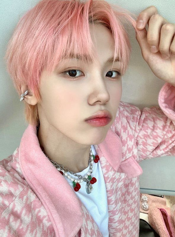 이 사진 너무 커엽다..