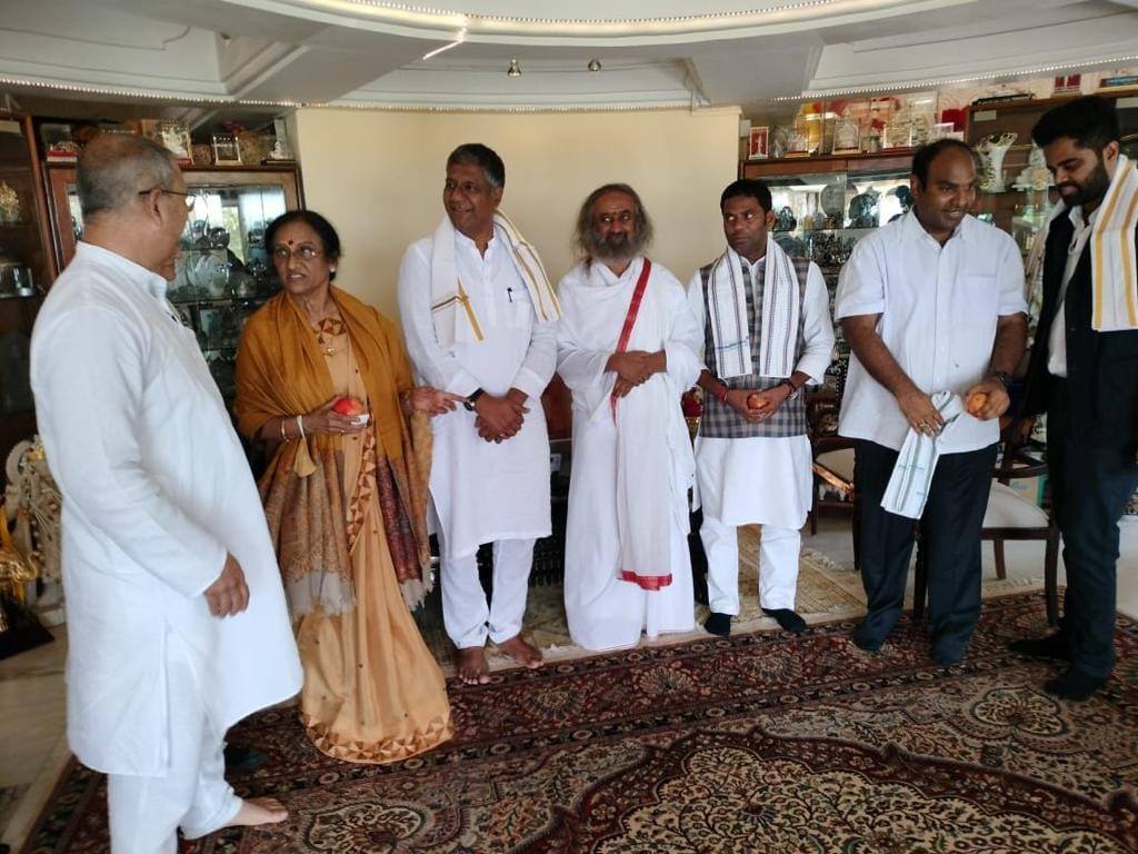 icprdindia's tweet photo. ICPRD's Patrons His Holiness Sri Sri Ravishankar Ji, Dr. Rita Bahuguna Joshi (MP), Shri Arvind Bellad (MLA) along with Rajiv Ranjan Singh, President of ICPRD and the organisation's board members met at the Art of Living International Centre in Bangalore.
.
.
#icprd #artofliving https://t.co/00xJfYSJWi