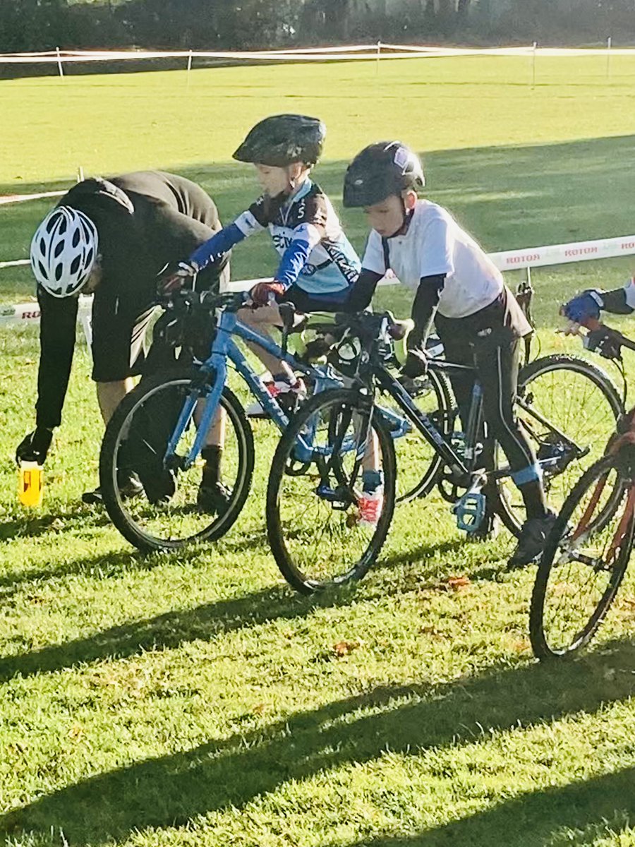 Gavin Jones tweet media