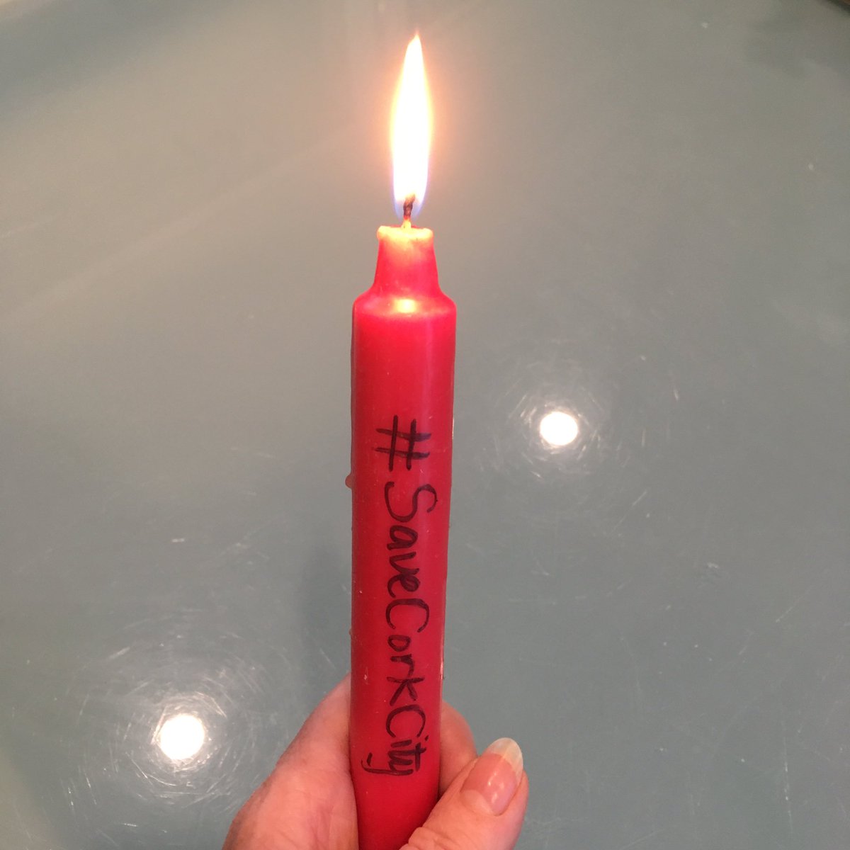 angelabradyRIBA's tweet photo. #SaveCorkCity Light a candle - then tweet it - to show support for campaign @savecorkcity for a better solution to #FloodDefence that works with nature - &amp; not kill the street life/history of the quayside @corkcitycouncil @OpenHouseCork @opwireland @simoncoveney @MichealMartinTD https://t.co/z2yZLyX3Nk