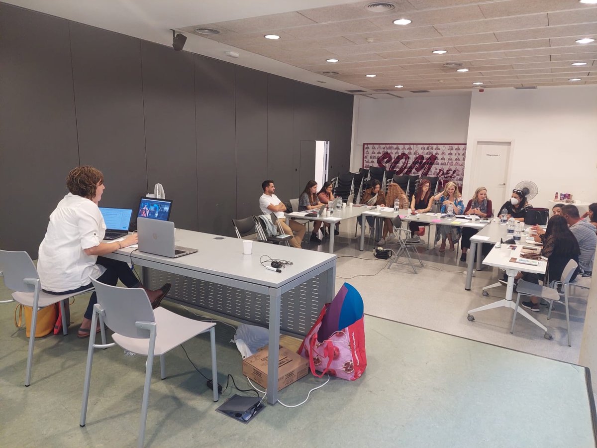 RTransformeu's tweet photo. 🇪🇸https://t.co/pqsEELiCpz Erasmus+ project took place, this time in the fantastic cities of Barcelona and Girona (Spain). 
👏 The most outstanding achievement of this TPM was the active participation of Roma women!
#Rtransform #erasmus #KA3 #RomaRights #Romapeople #TPM https://t.co/5bygCMZjTZ