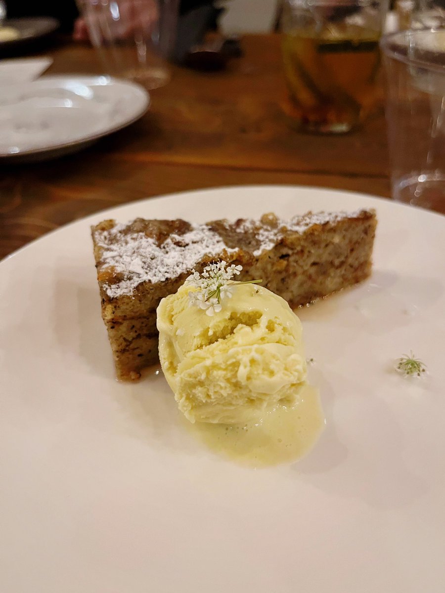 keepcreepinon's tweet photo. Had an incredible dinner at Lost Creek Farm this weekend — thanks again to Mike and Amy and the staff for sharing your magical food and atmosphere 🍂🍴@costellowv https://t.co/FgvjrHTSjY