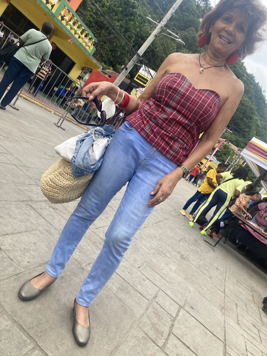 festivallbc's tweet photo. Bandana print, made popular by #MsLou was the order of the day @festivallbc in Gordon Town. It was a great day of fellowship, learning and culture. #event #Jamaica #bandana #heritage #culture https://t.co/9tpaKLiwUa