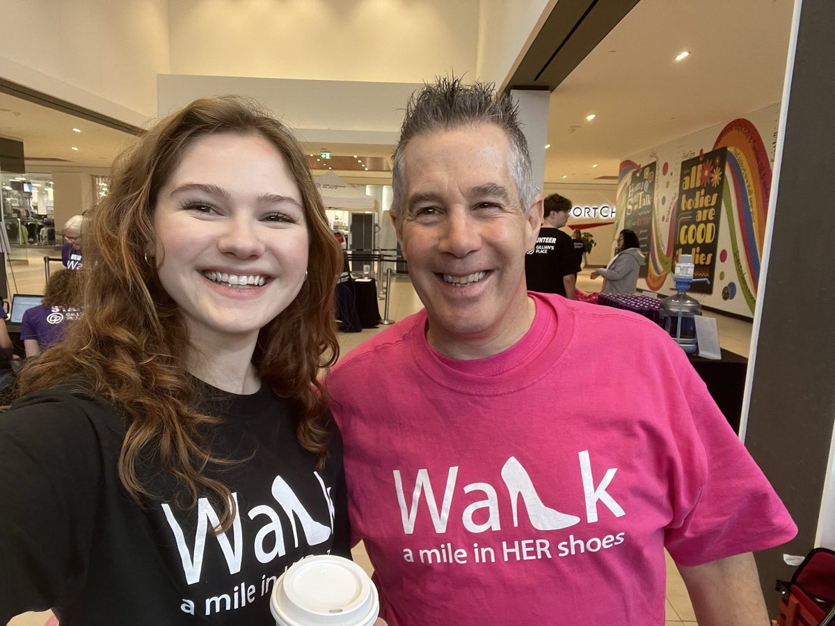 balsommike's tweet photo. Great to catch up with @SecordPatriots #Classof217 valedictorian & yearbook editor & @UofT grad & current @JournalismTMU student @rachdegasperis at yesterday’s #Walkamileinhershoes for @GilliansPlace https://t.co/4klTye8pVA